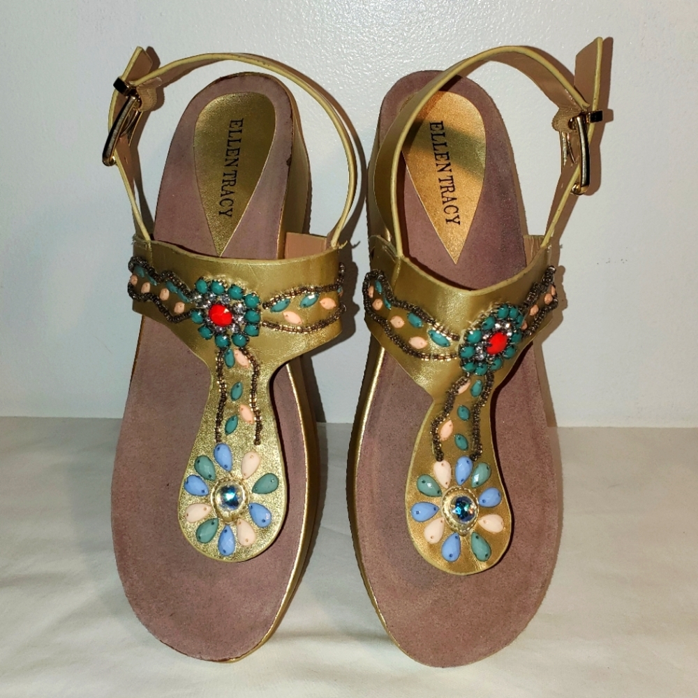 SHOES BY ELLEN TRACY